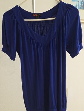 Forever 21 Women’s Royal Blue V-Neck Short Sleeve Top